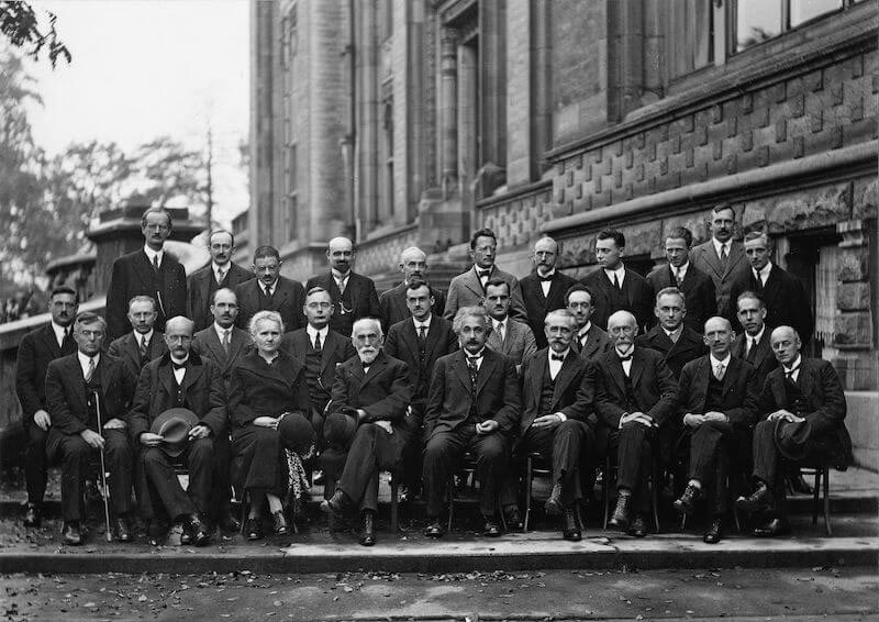 Carta Da Parati Foto Della Conferenza Solvay 1927 In Bianco E Nero - Fotomurale