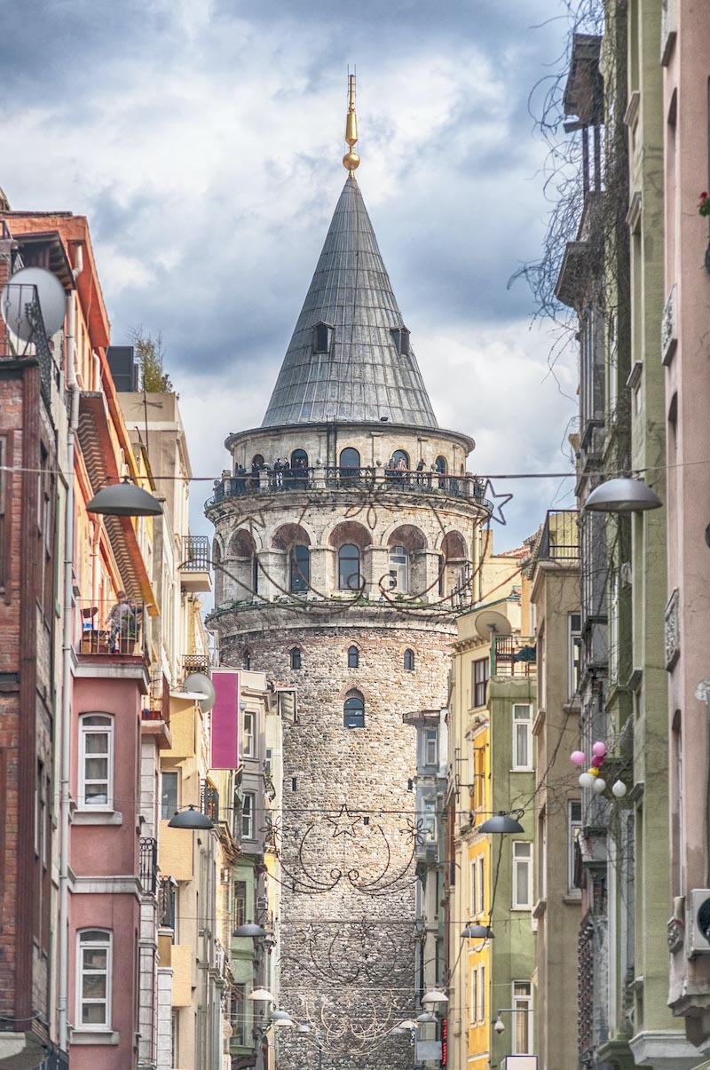 Carta Da Parati Una Strada A Galata - Fotomurale